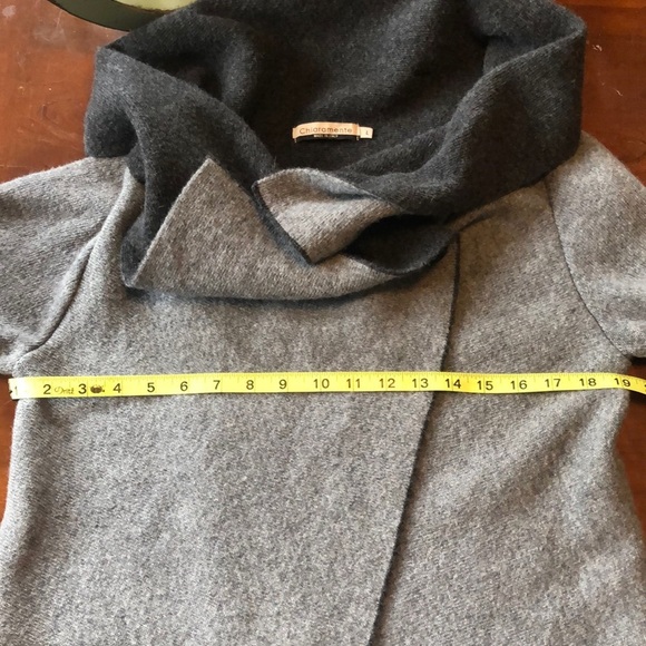 Chiaramente two tone Gray 66%Wool stretch knit modern cardigan/shawl Size Large - Picture 13 of 13